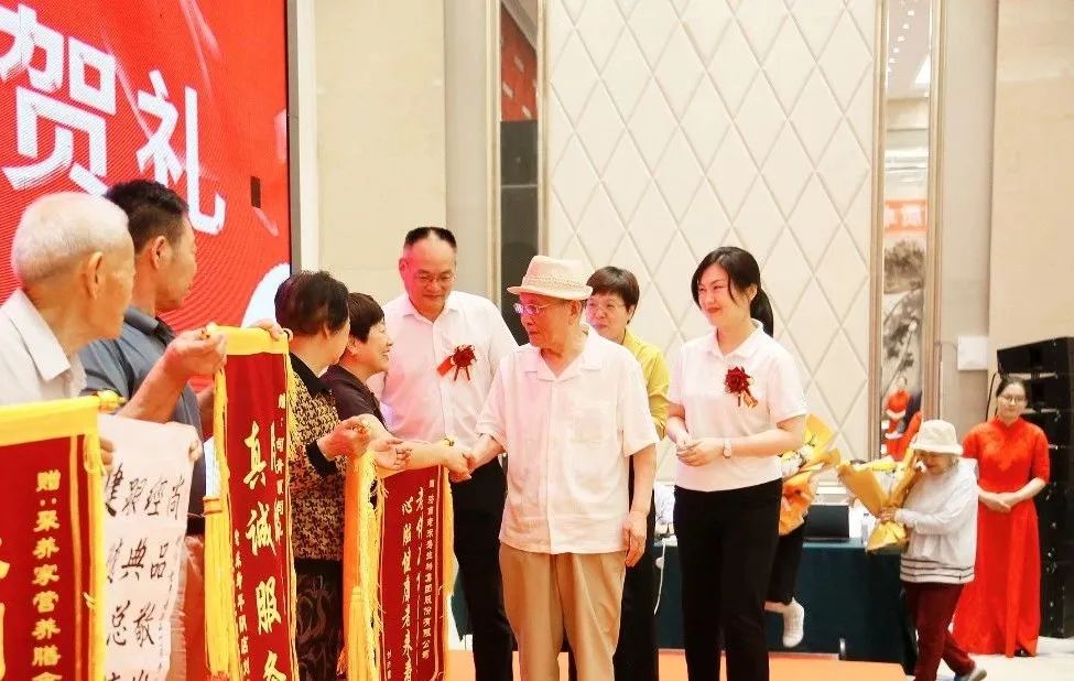 ��������רעΪ����·���ϵ�����ƽ̨