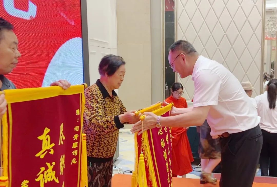 ��������רעΪ����·���ϵ�����ƽ̨