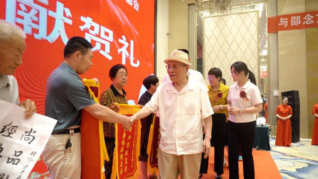 ��������רעΪ����·���ϵ�����ƽ̨