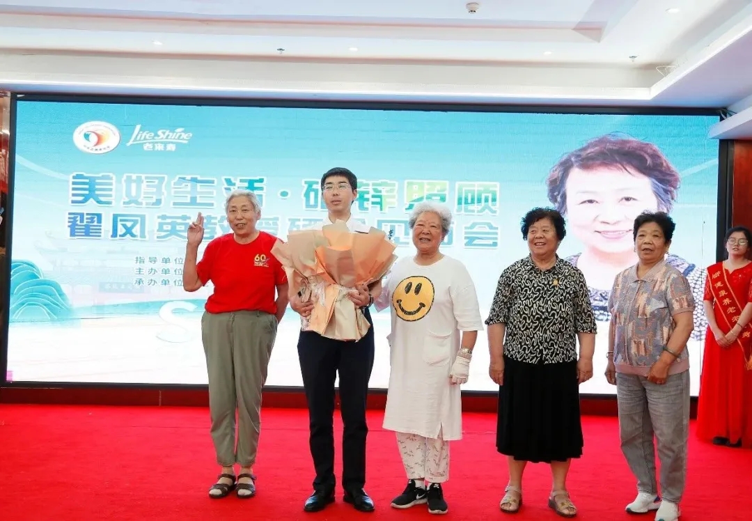 ��������רעΪ����·���ϵ�����ƽ̨