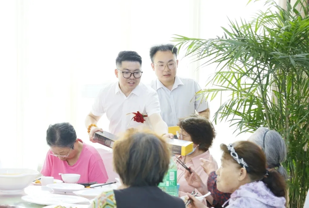 ��������רעΪ����·���ϵ�����ƽ̨