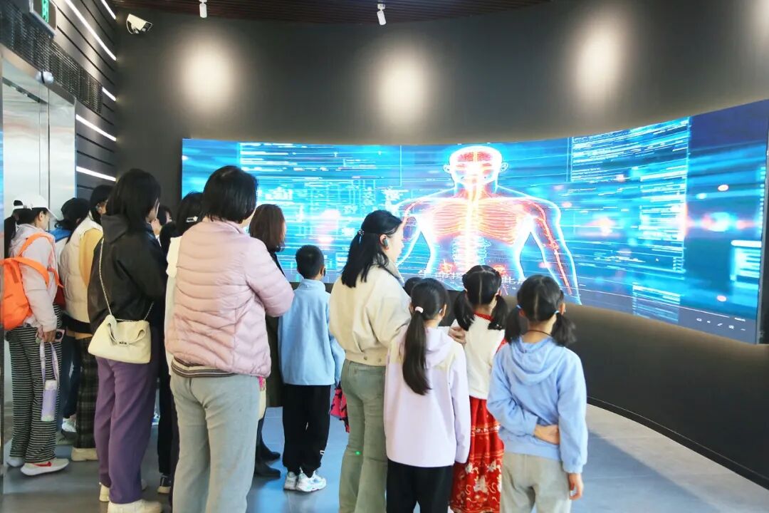 ��������רעΪ����·���ϵ�����ƽ̨