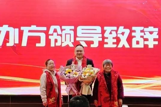 ��������רעΪ����·���ϵ�����ƽ̨