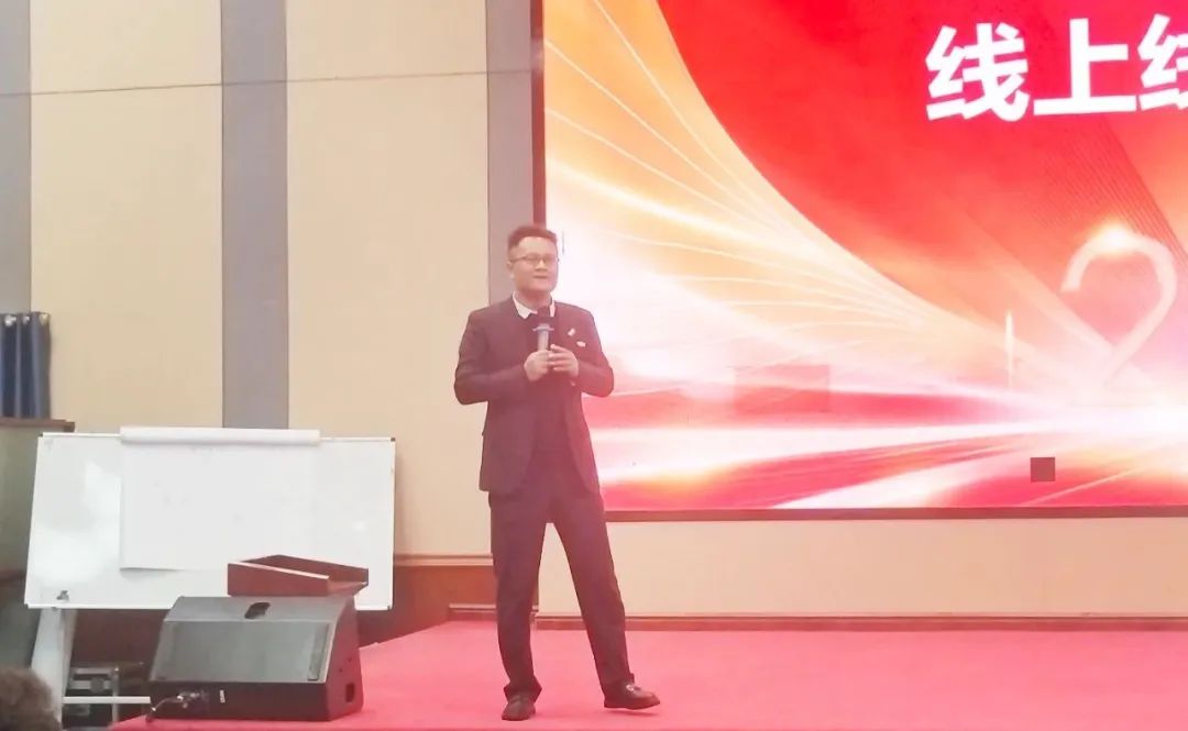 ��������רעΪ����·���ϵ�����ƽ̨