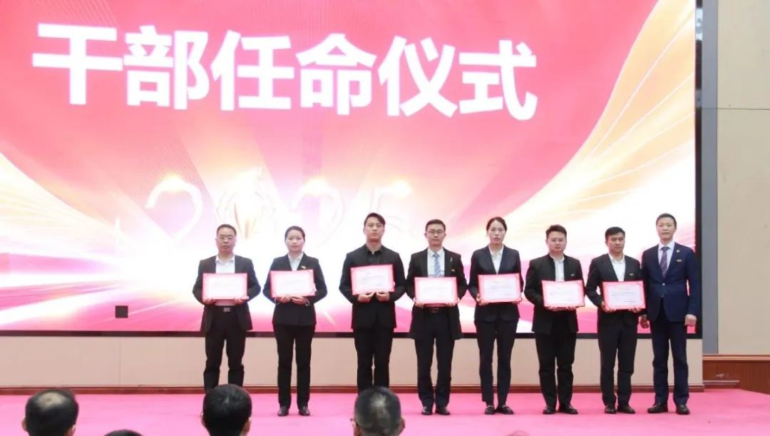 ��������רעΪ����·���ϵ�����ƽ̨