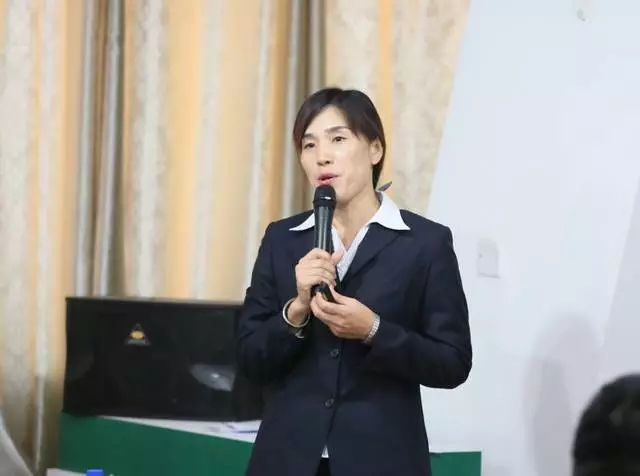 ��������רעΪ����·���ϵ�����ƽ̨