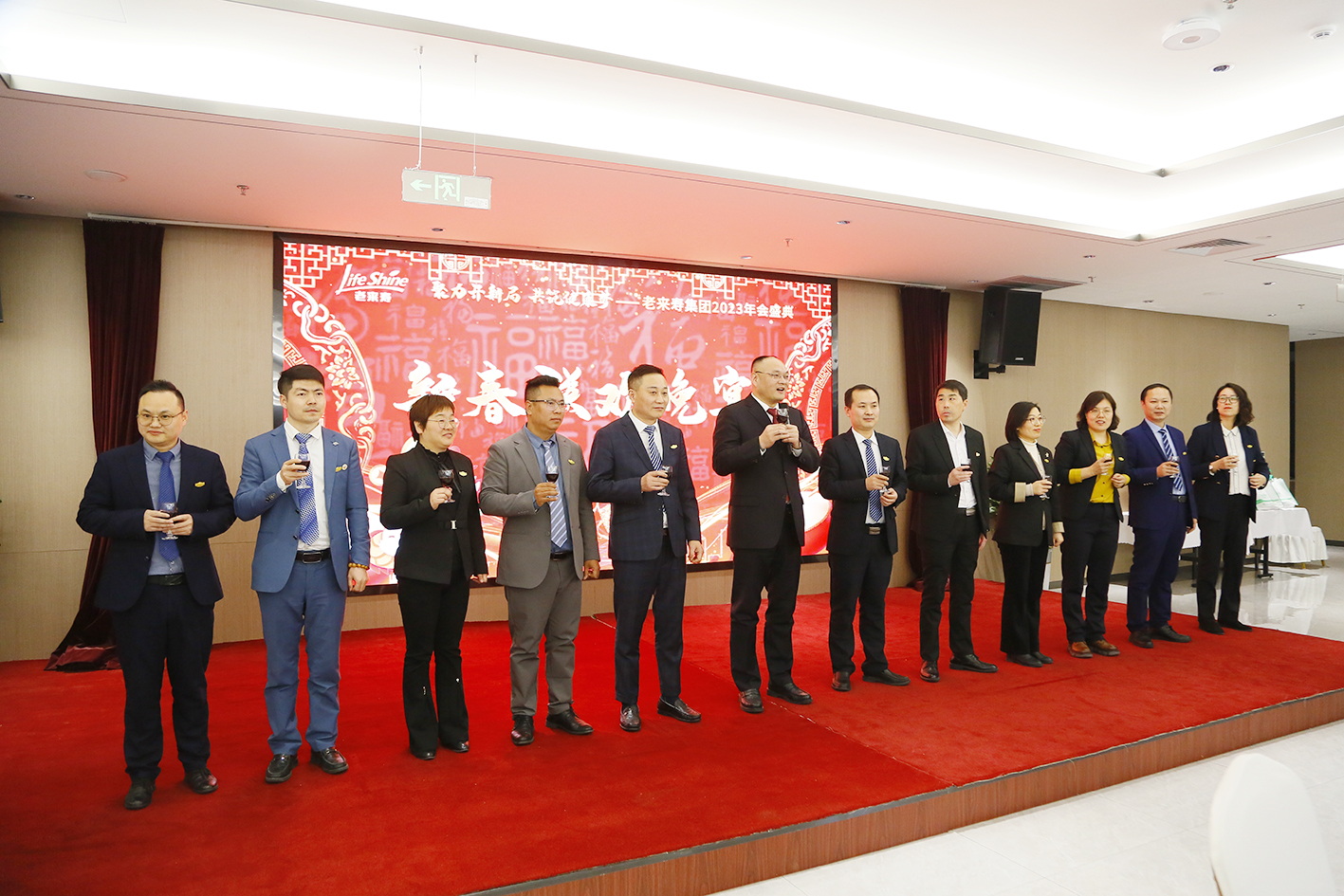 ��������רעΪ����·���ϵ�����ƽ̨